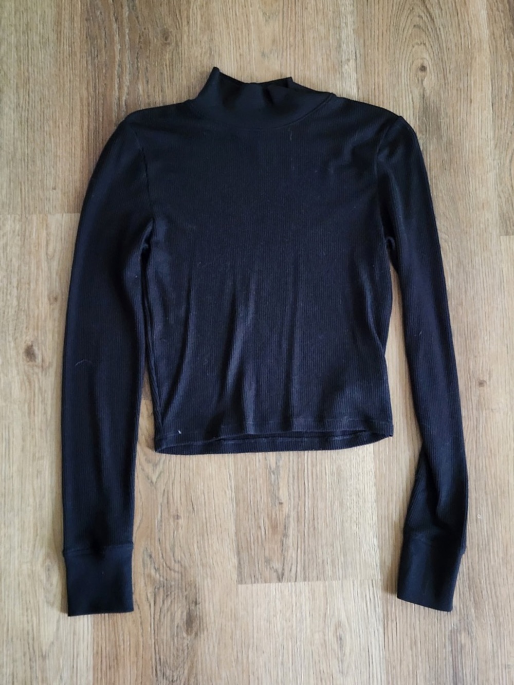 American Eagle Outfitters Black Long Sleeve Mock Neck Tee